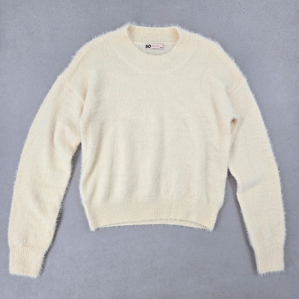 SO Womens Small Cream Fuzzy Eyelash Knit Crew Neck Pullover Sweater Soft Girl